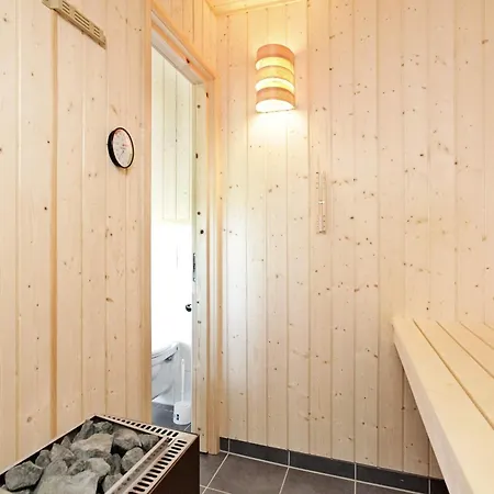 In With Terrace Дом отдыха *